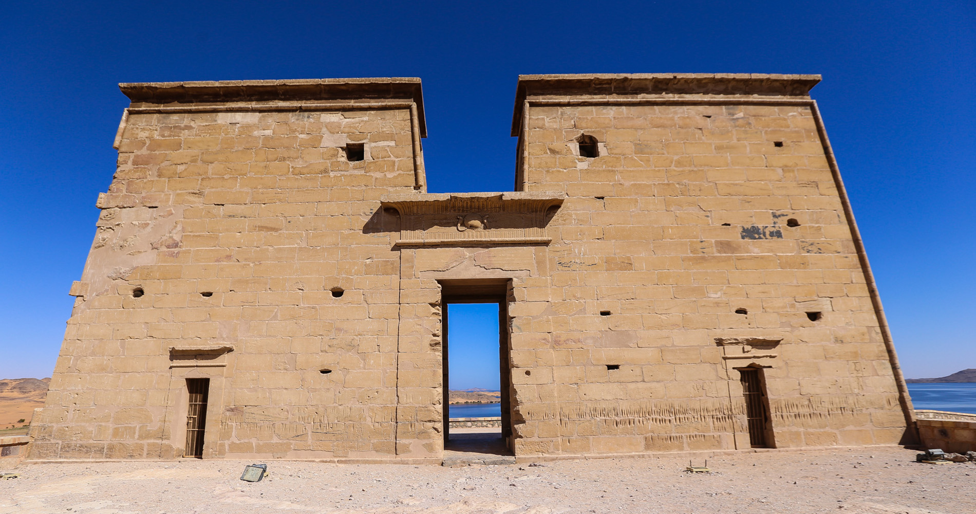 La façade du temple de Dakka