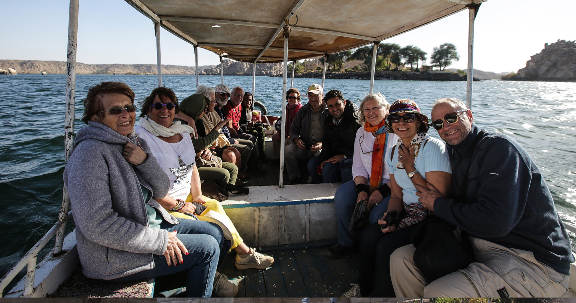 Dans le bateau de retour