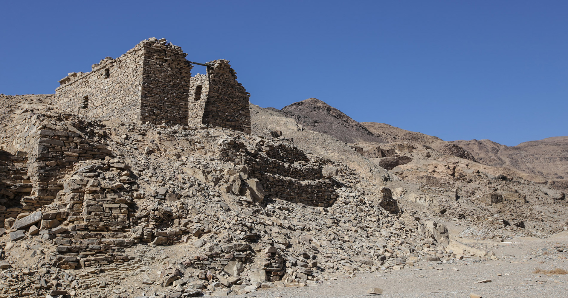 Une des ruines des Mines de Cléopâtre