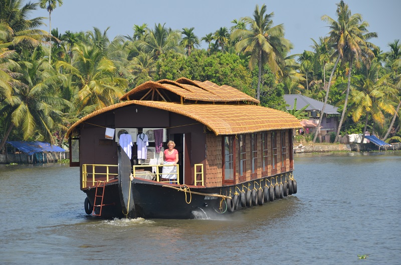 Navigation paisible sur les Backwaters