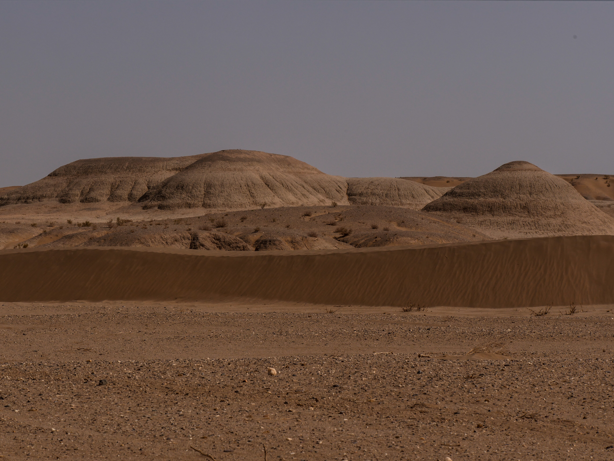 Dunes et montagnes se côtoient