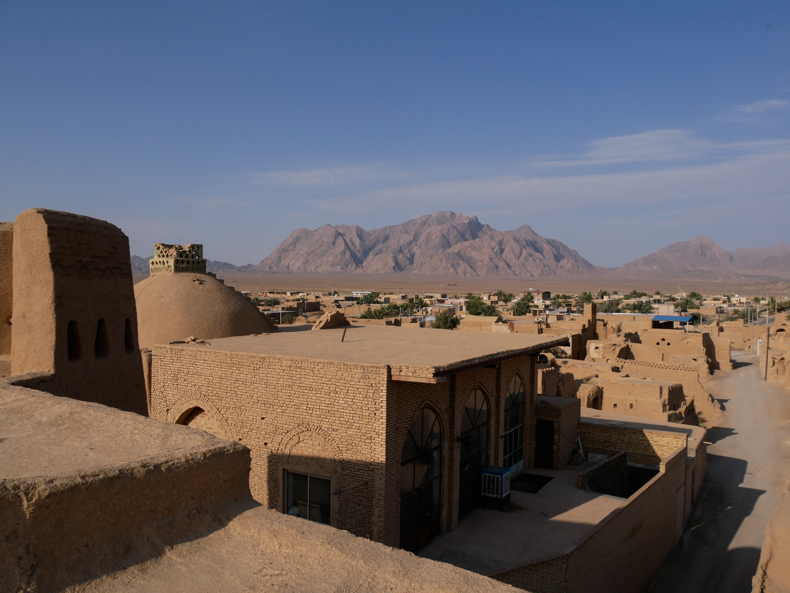 La citadelle et le désert 