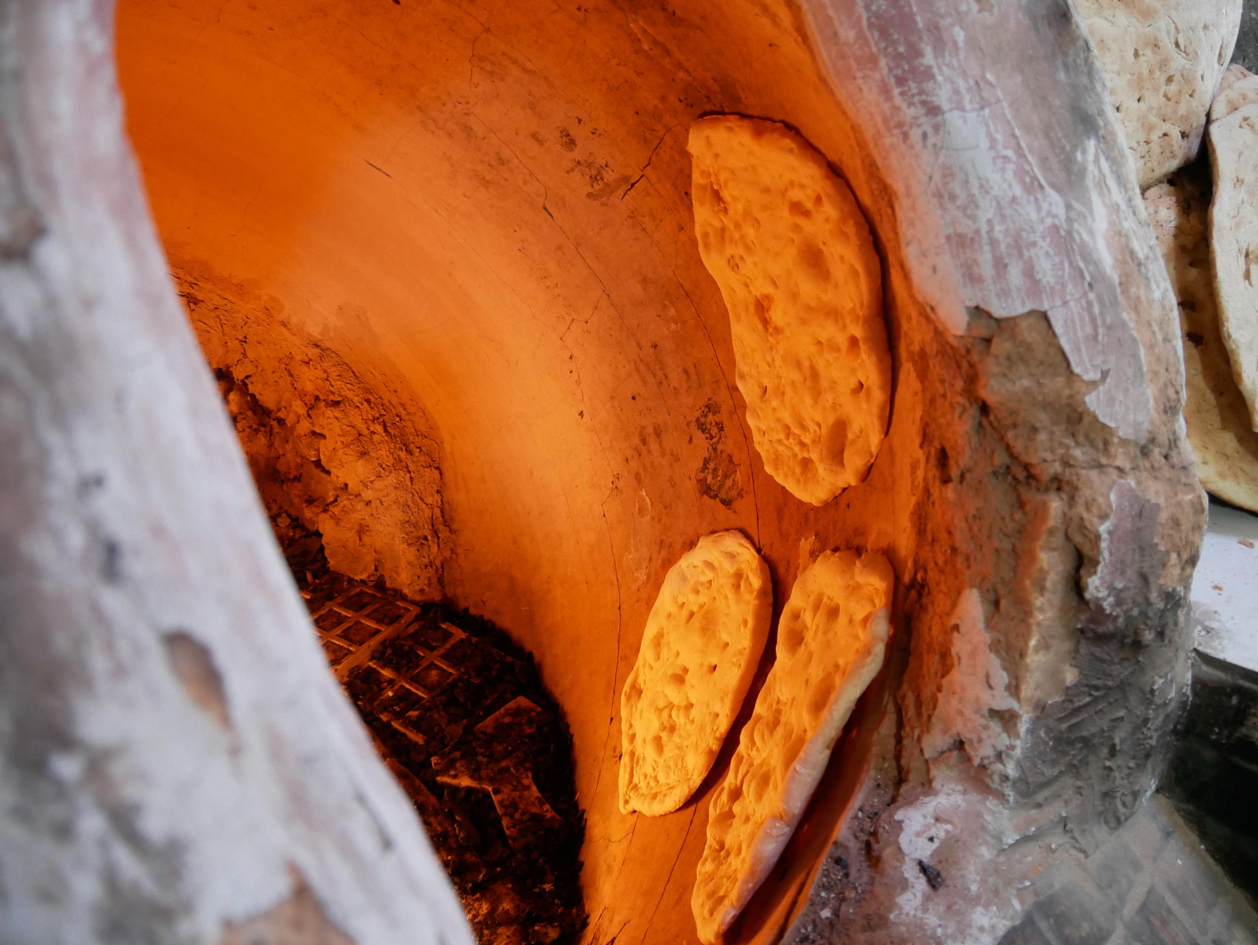 Cuisson du pain, le boulanger nous offrira gentillement un pain