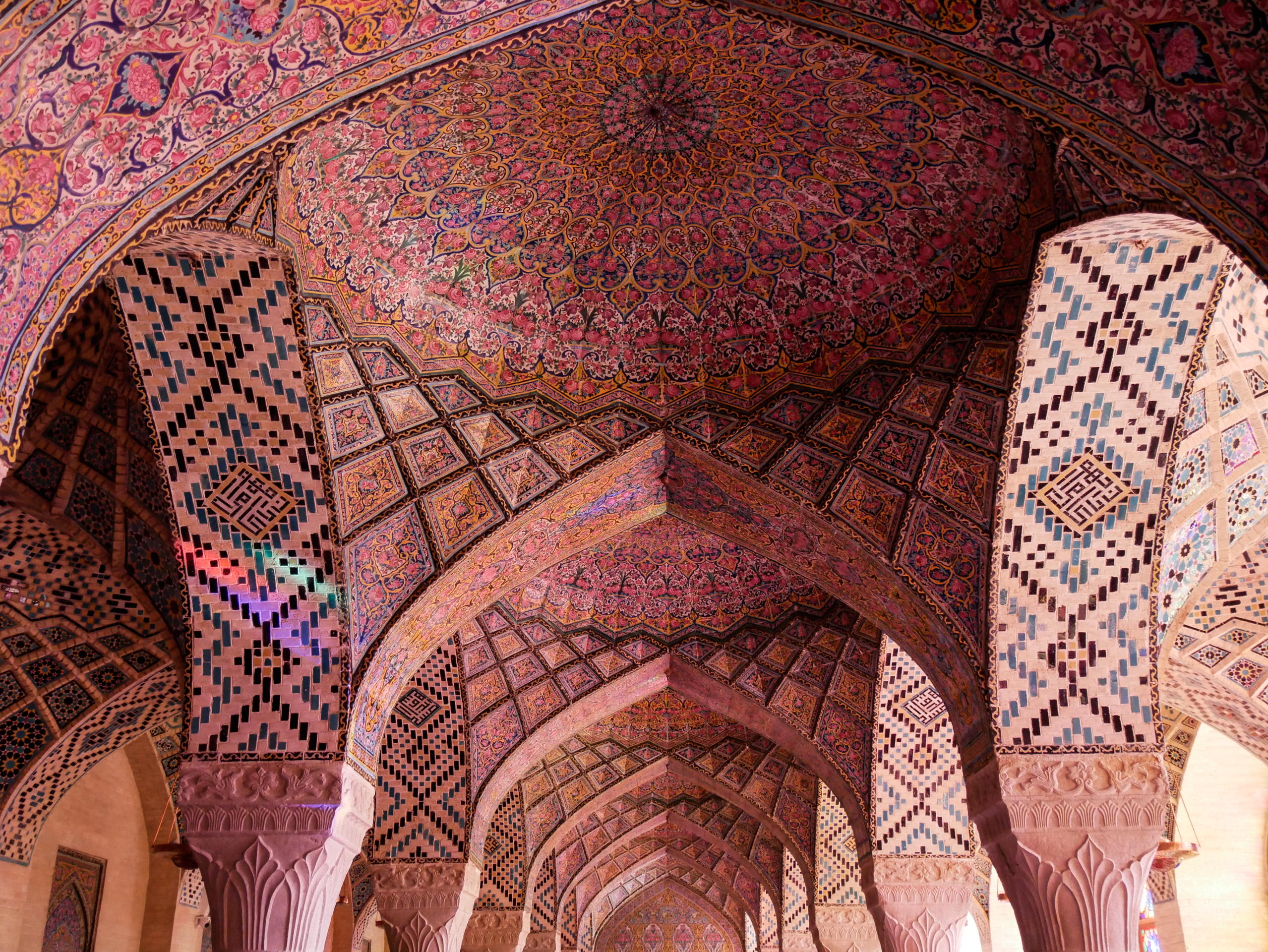 mosquée Masjed-e Nasir-al Molk dome