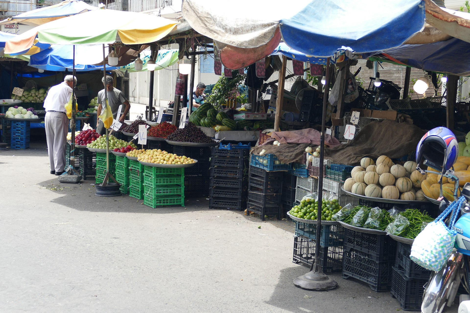 Marché au bord de la Mer Caspienne