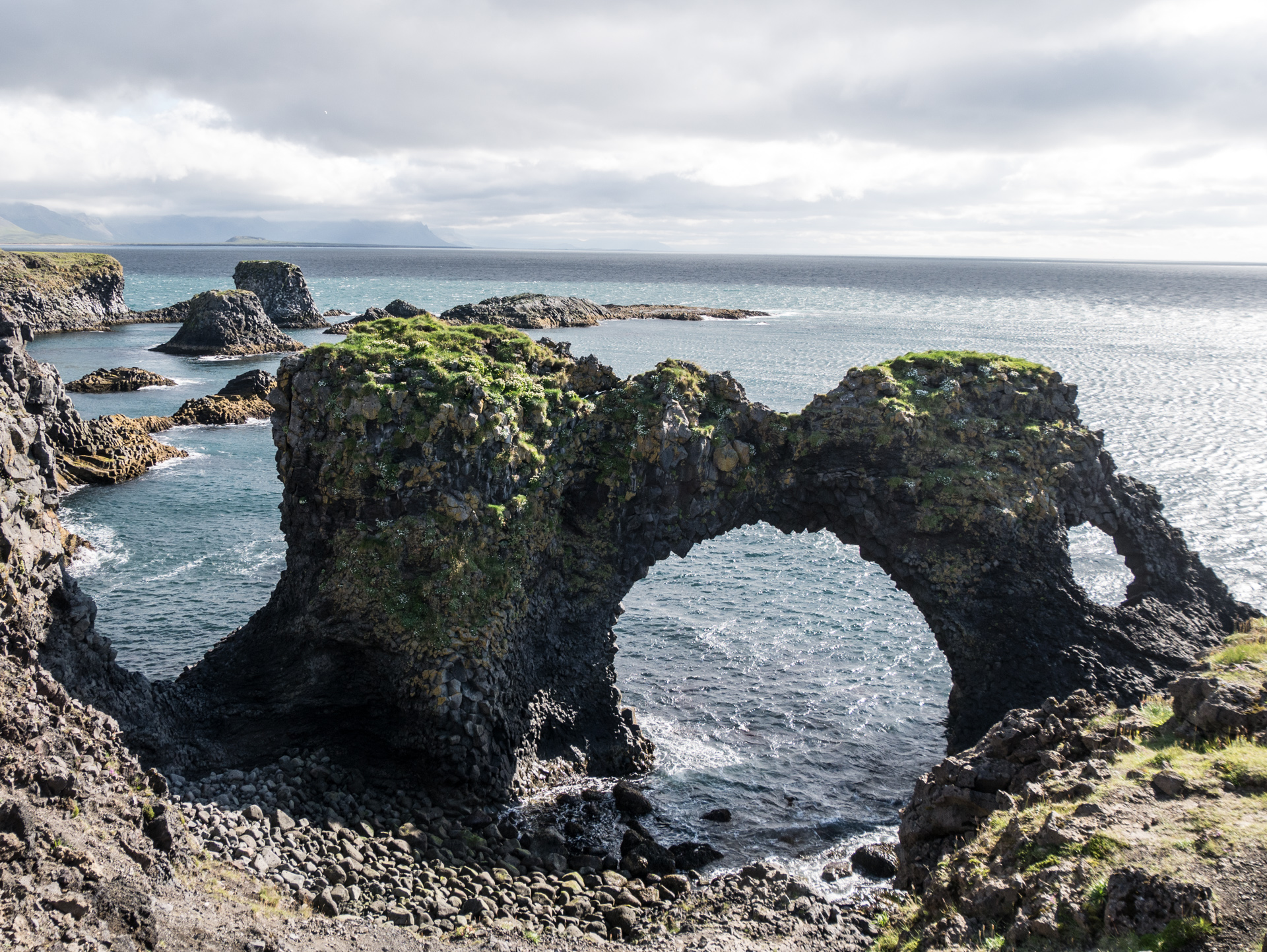 arche de roche nommée le Gatklettur