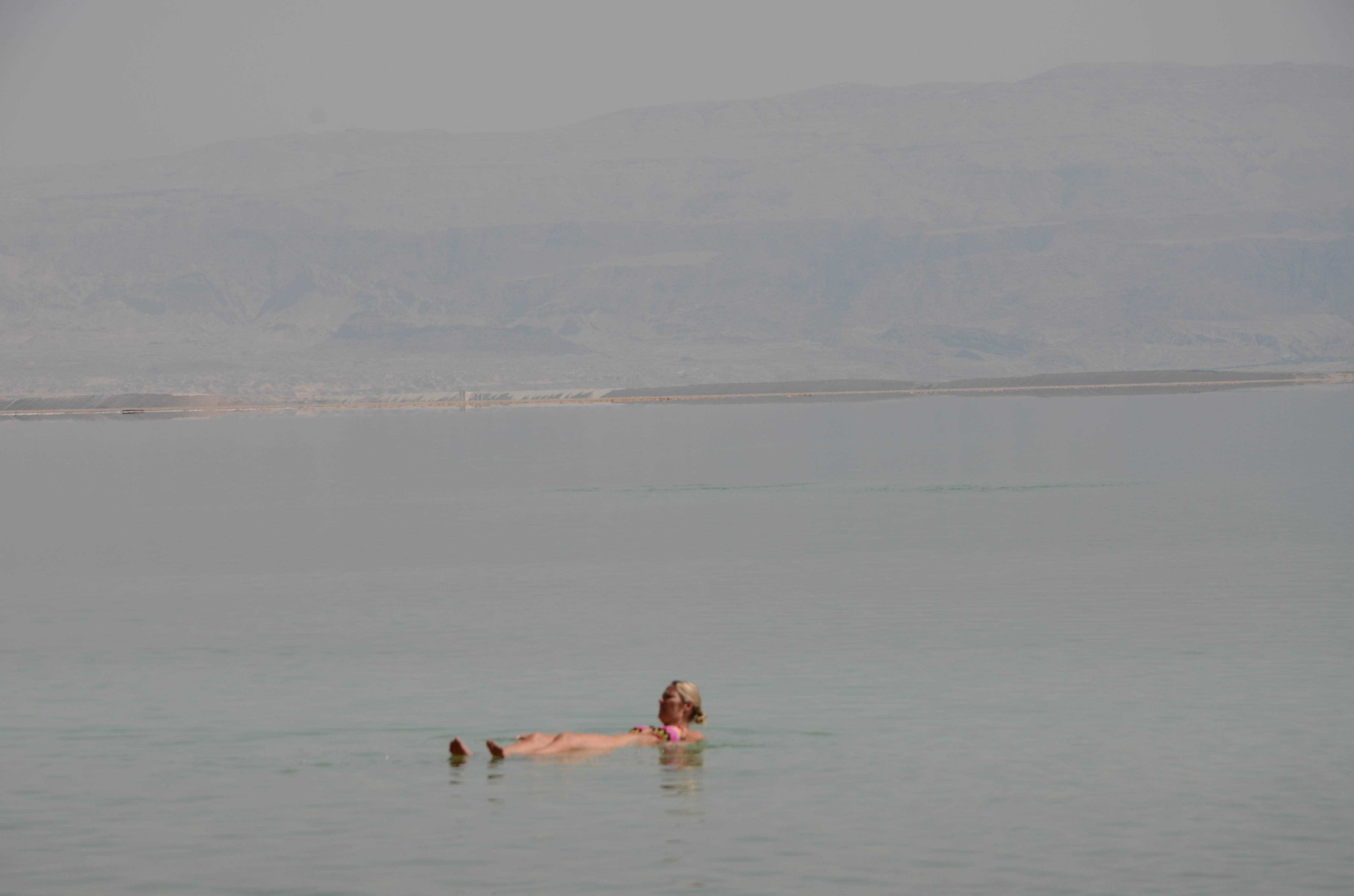 Baignade dans la mer Morte