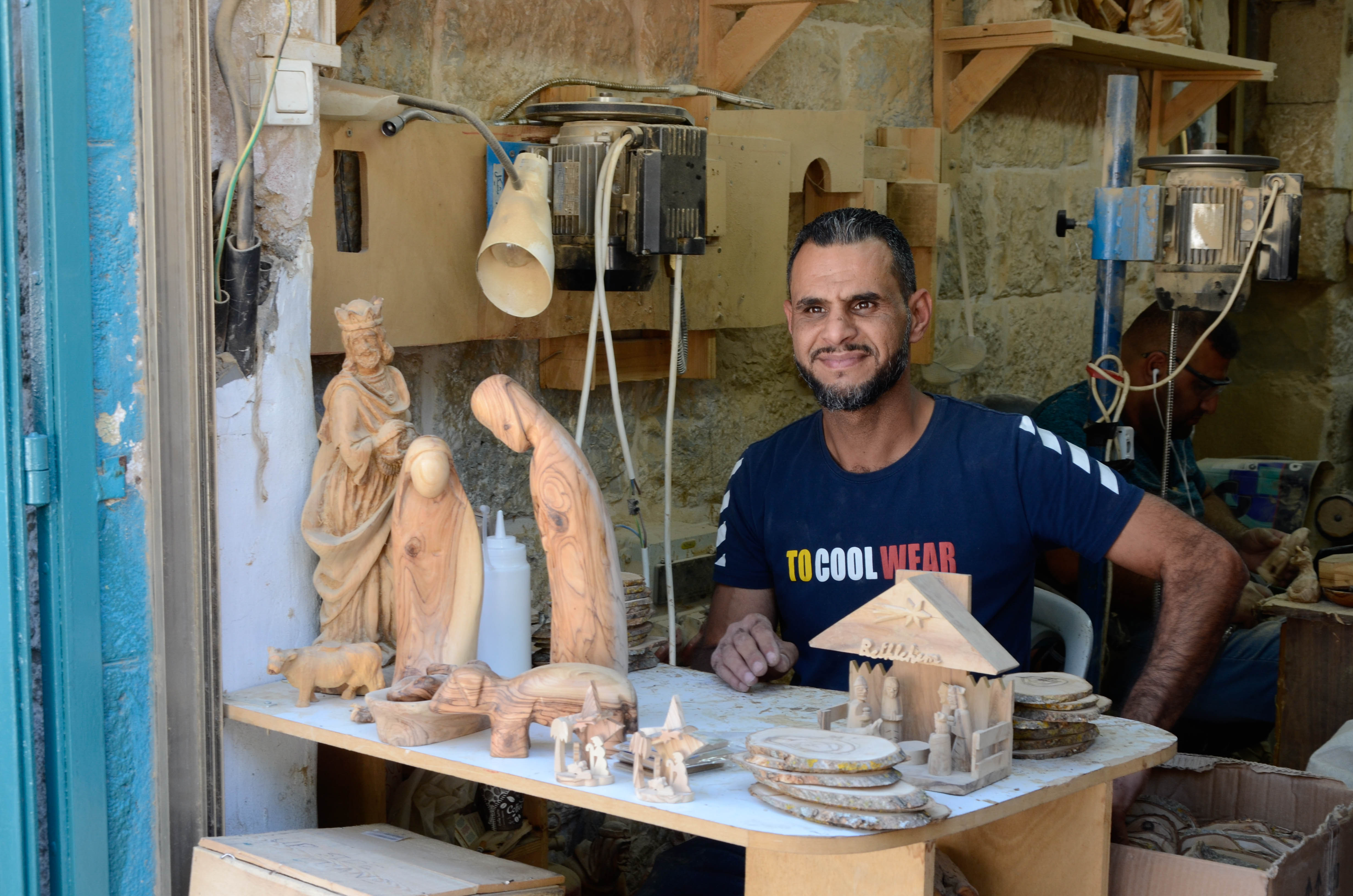 Artisanat religieux en bois d'olivier  