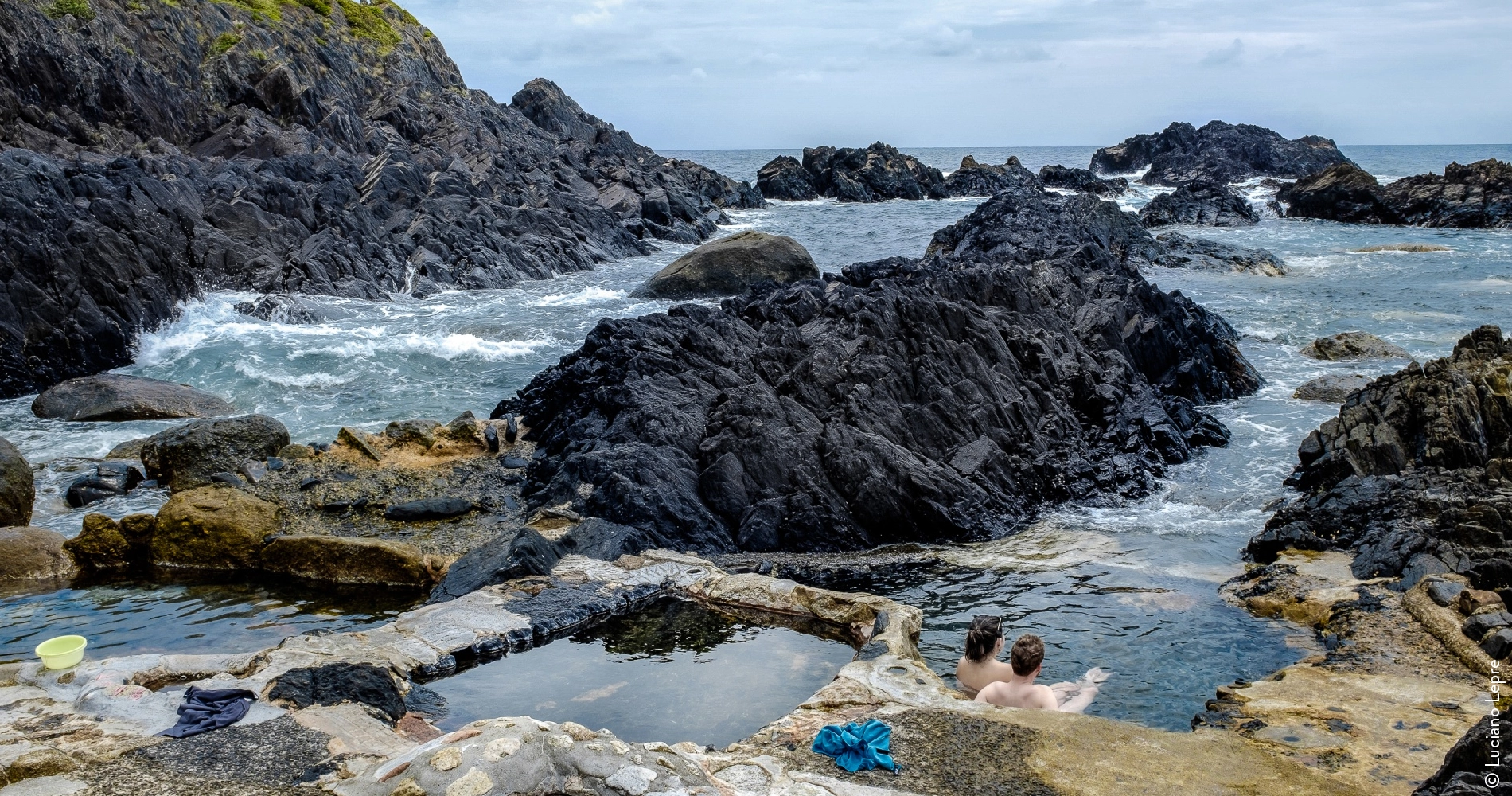 Onsen extérieur accessible seulement à marée basse, Yakushima - Japon