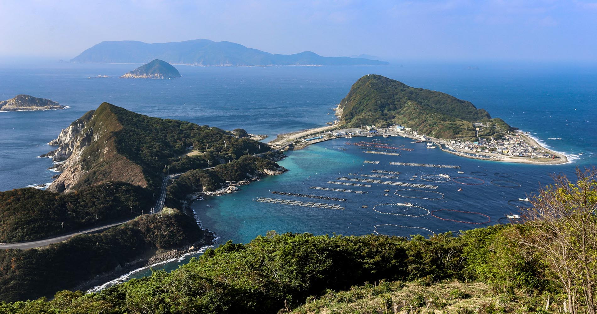 Depuis un belvédère, côte d’Odo