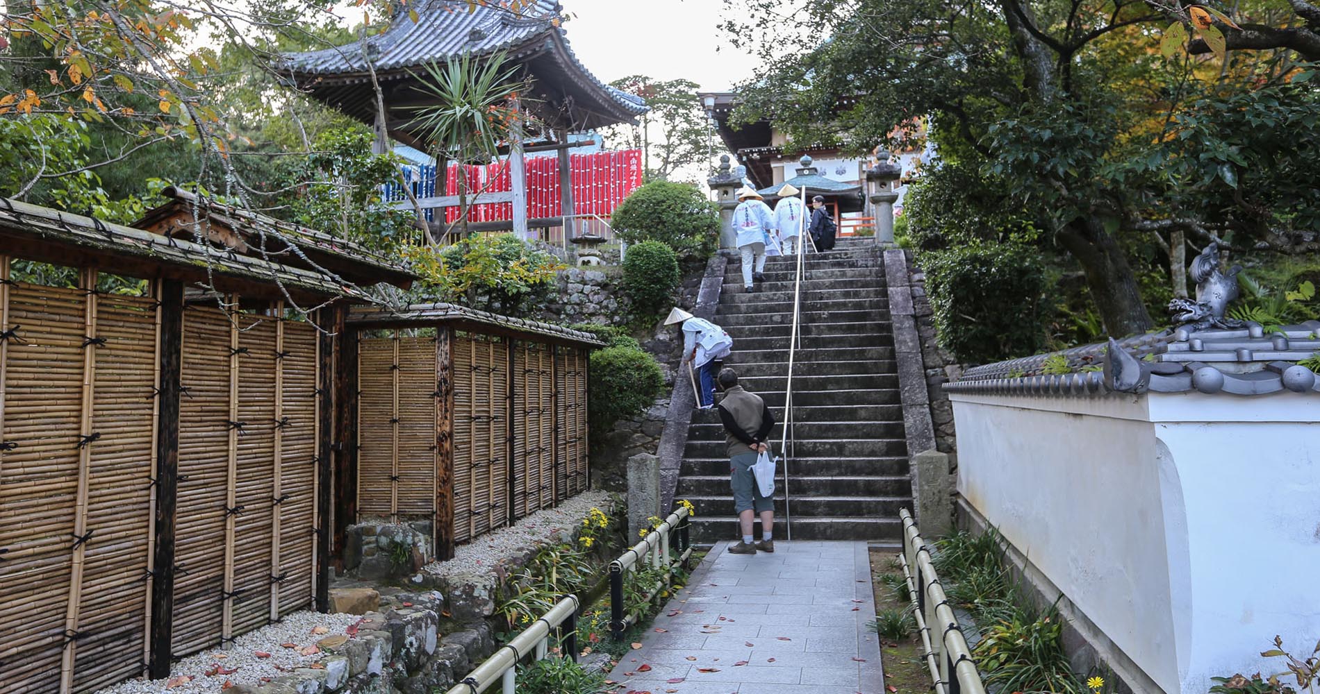 Escaliers menant au temple principal