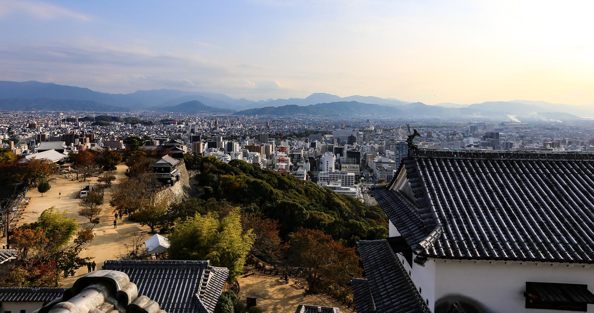 Vue sur Matsuyama depuis le dernier étage du donjon