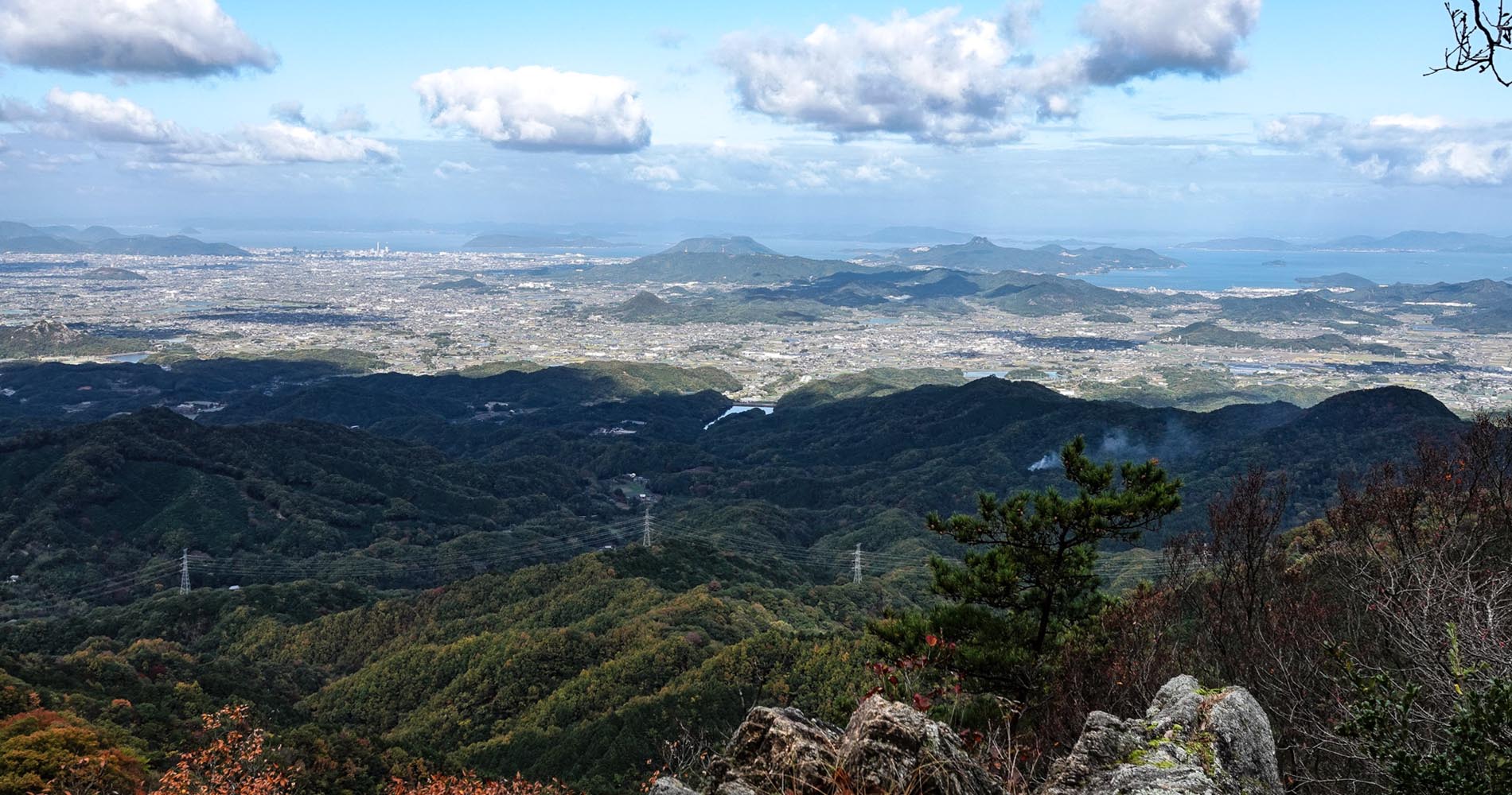  Vue plongeante depuis le col