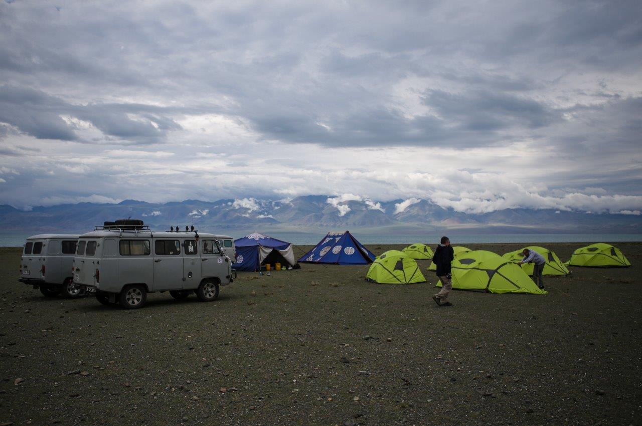 Lac Uüreg Nuur Mongolie Altaï campement
