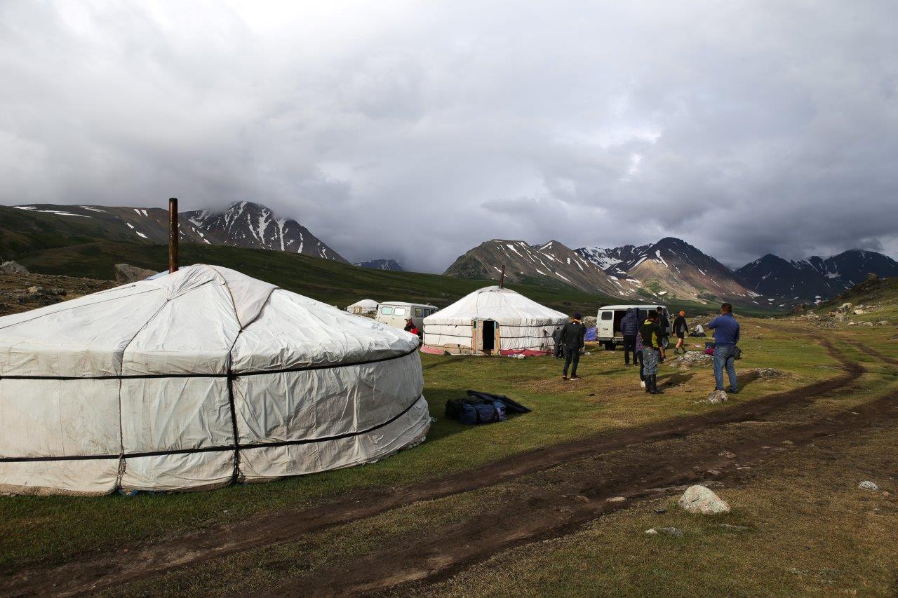 Départ du camp des chameliers