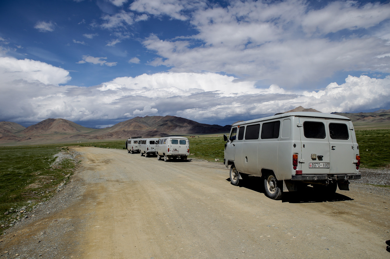 Mini bus Tsambagarav