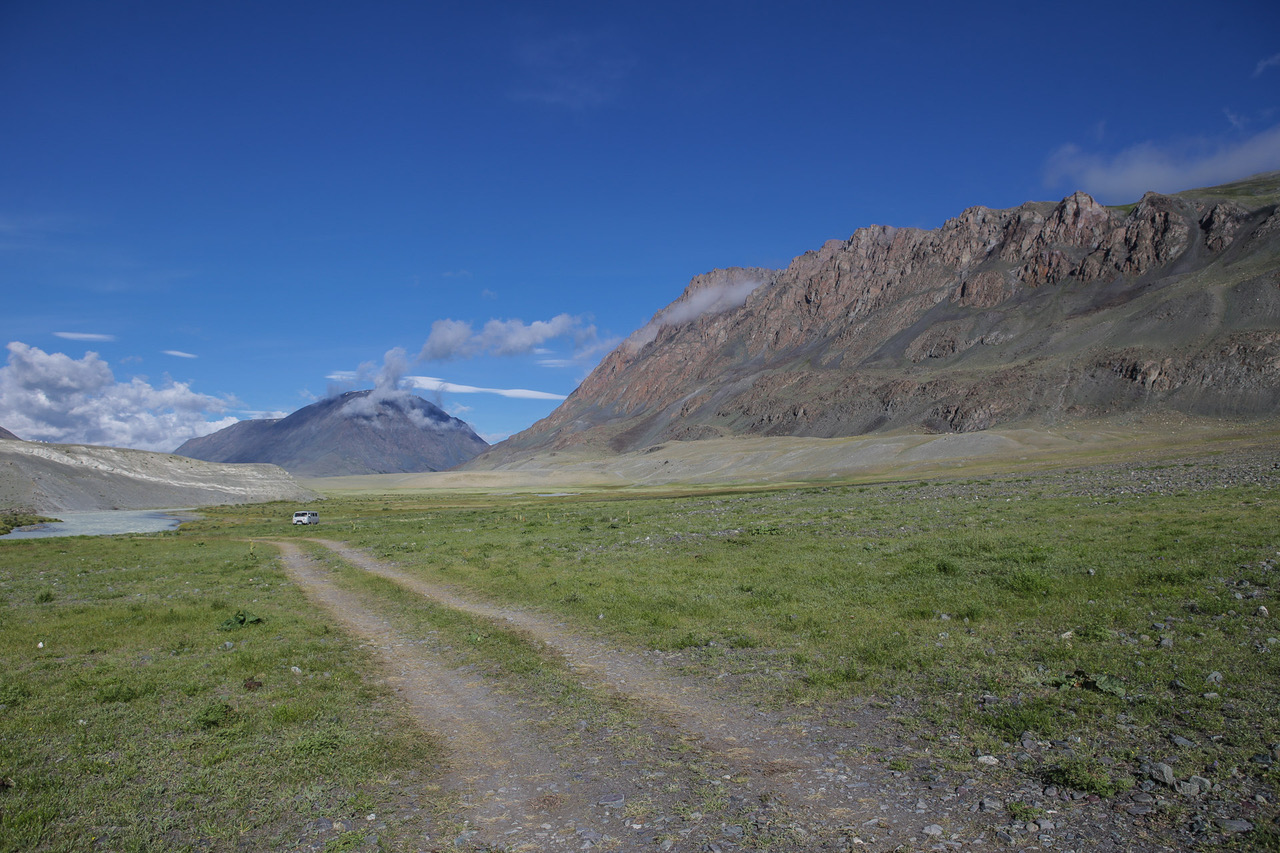 Juste après le départ de Tsagaan Gol - vallée glaciaire