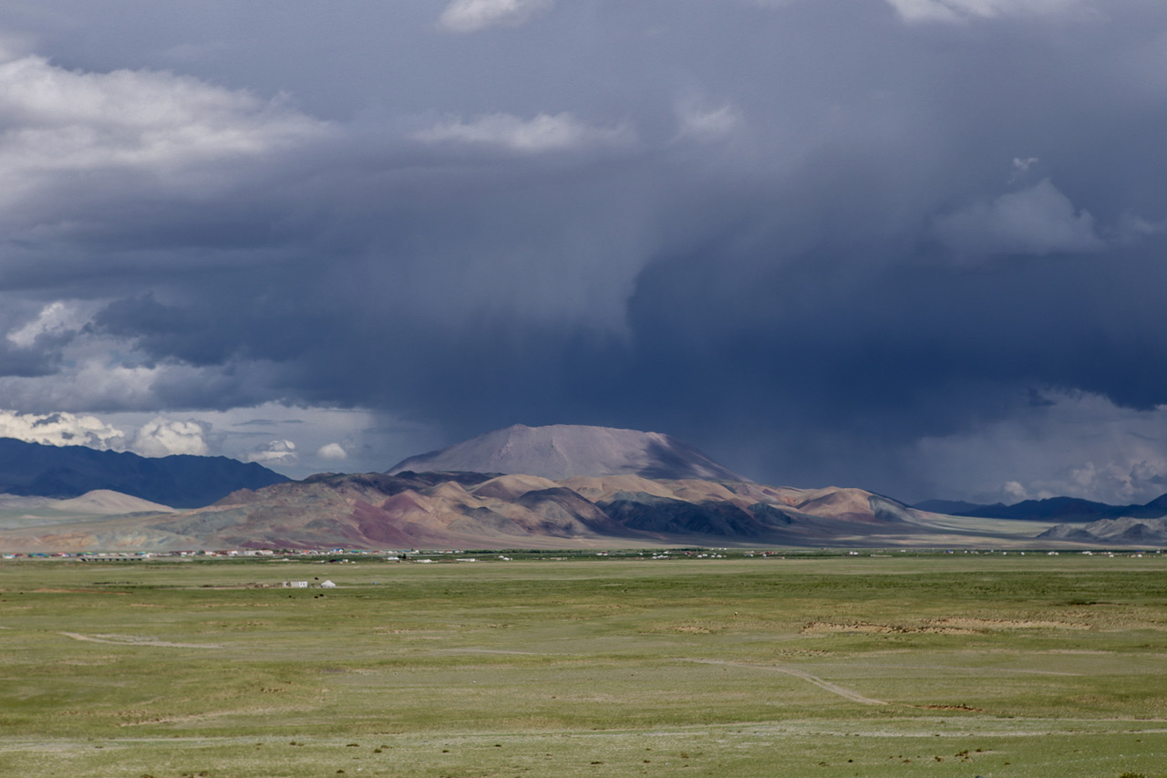 Ciel d’orage au-dessus de Ulaan Khus
