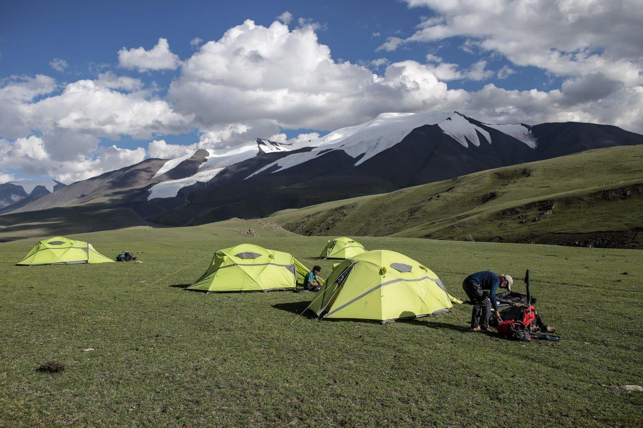 camp trek tsambagarav