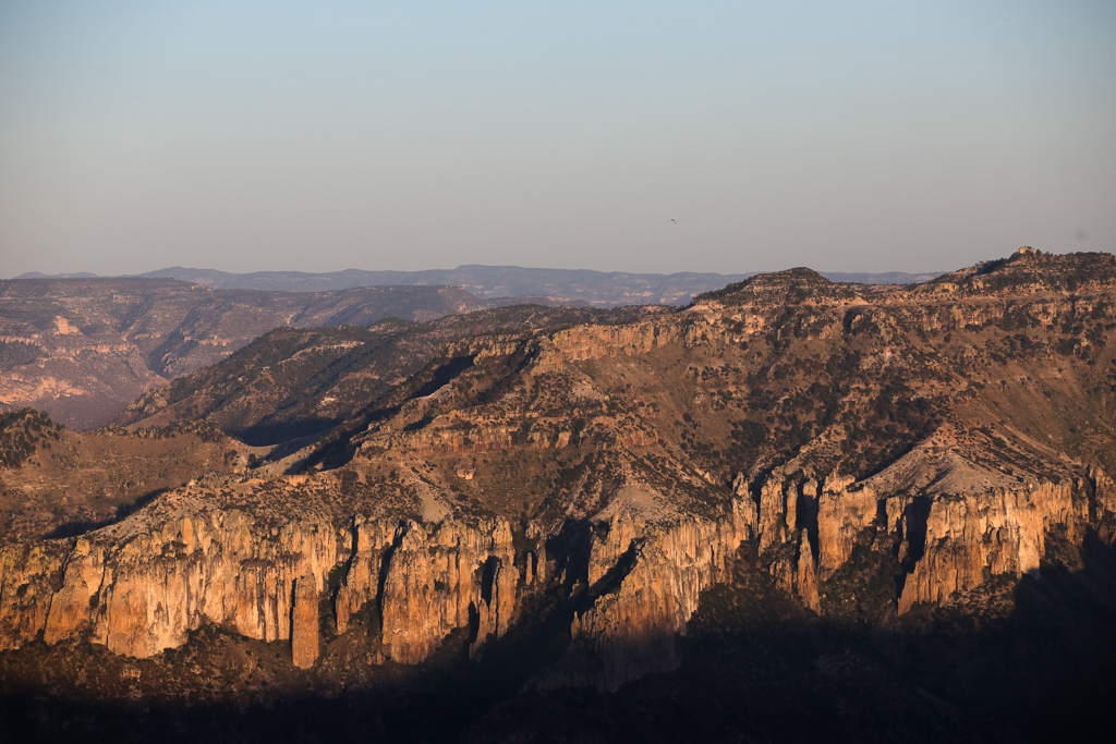Coucher de soleil sur l’autre rive de la Barranca del Cobre - Barrancas del Cobre