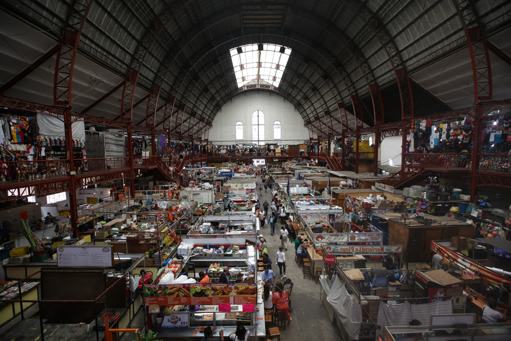 Juste en dessous de la Alhondiga de Granaditas, le Mercado Hidalgo, une immense structure métallique inspirée d’une gare française - Guanajuato
