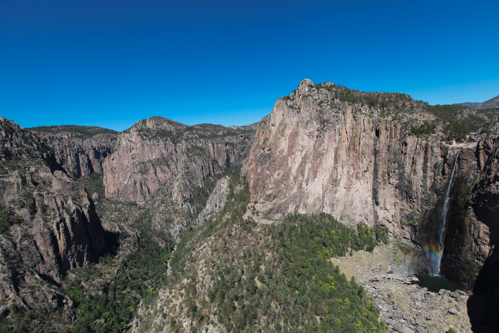 La cascade vue depuis le Mirador 3 - Basaseachic et Chihuahua