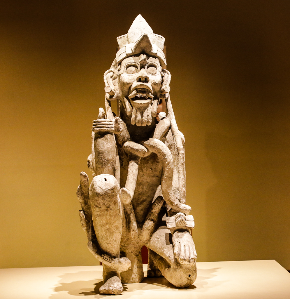 Dans la salle Toltèque, la spectaculaire statue de Créateur - Mexico