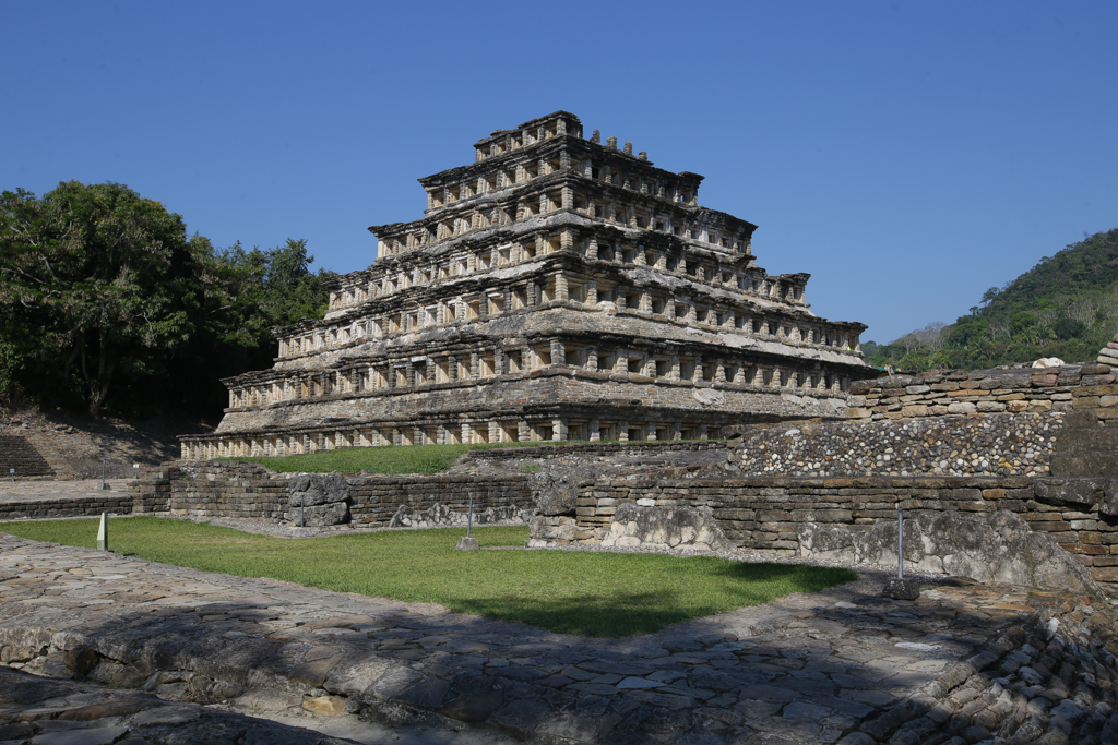 La Pyramide des Niches - El Tajin