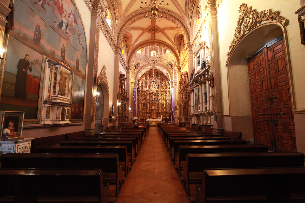 Intérieur baroque de San Luis Obispo - Xalapa