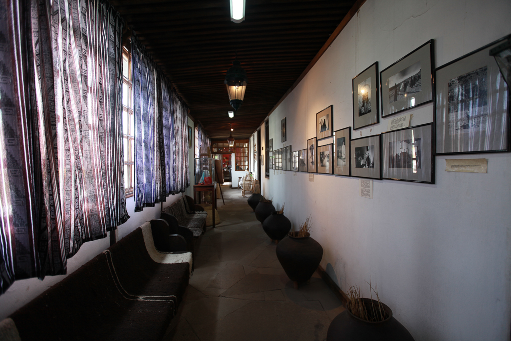 Exposition photographique au musée avec textes de Antonin Artaud - Barrancas del Cobre et Creel