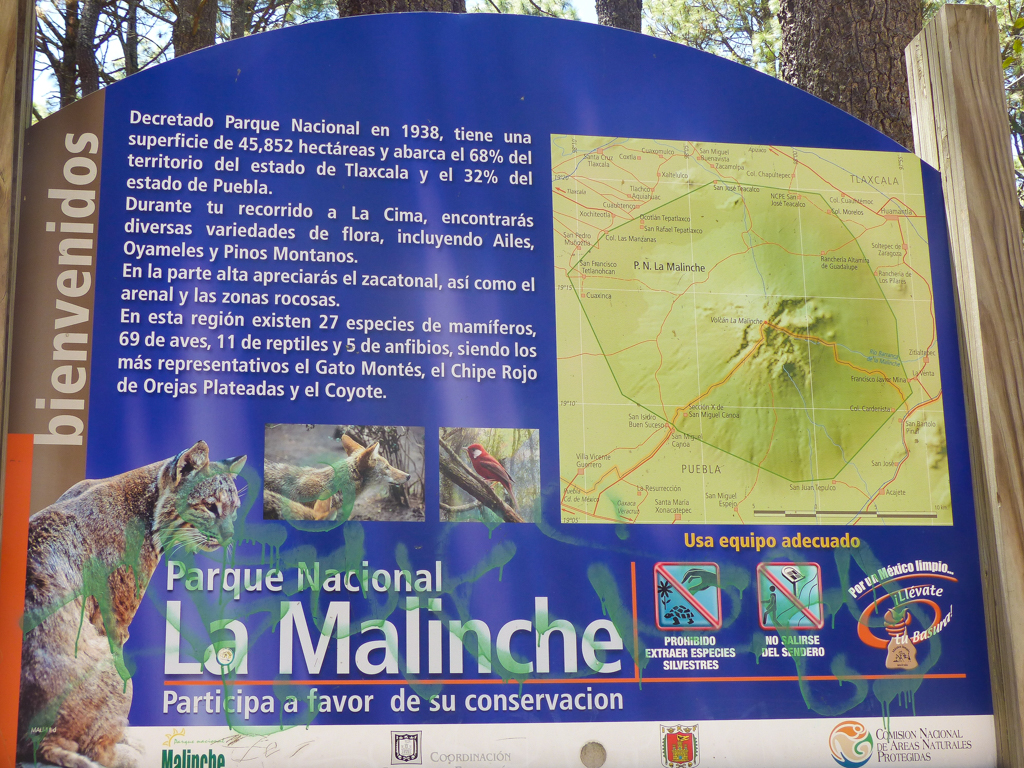 Panneau au départ du sentier de La Malinche - La Malinche