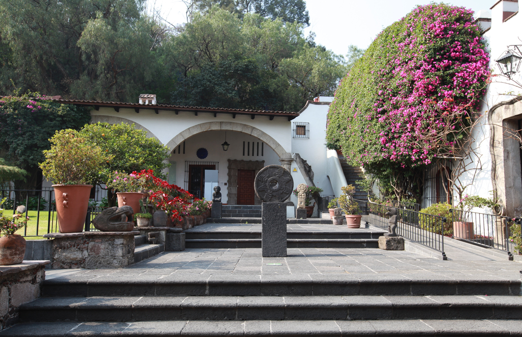 Une des entrées de cette somptueuse demeure - Sud de Mexico