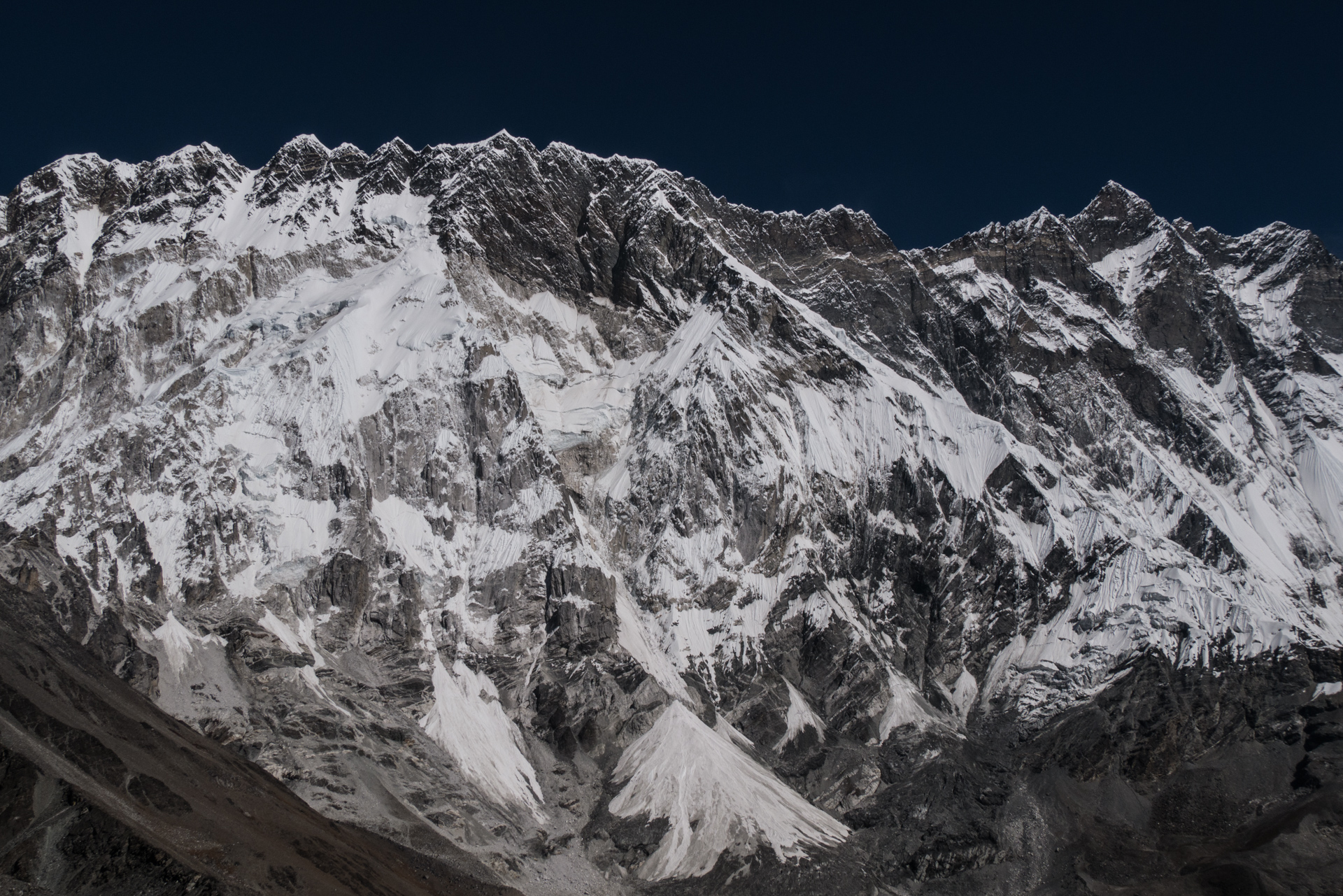 Le Lhotse - Le Chhukung Ri