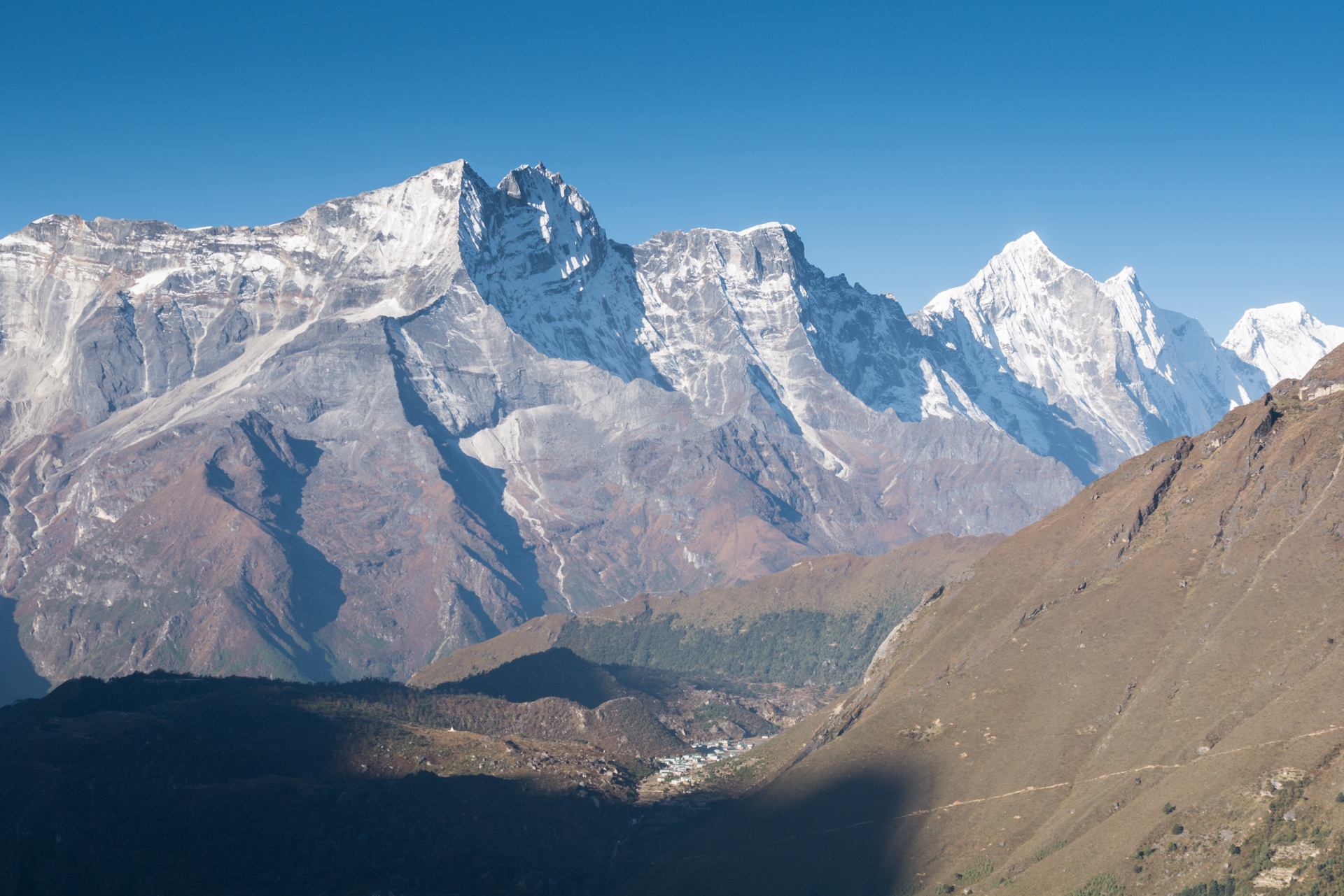 Kumjung où nous étions la veille - Trek > Tengboche