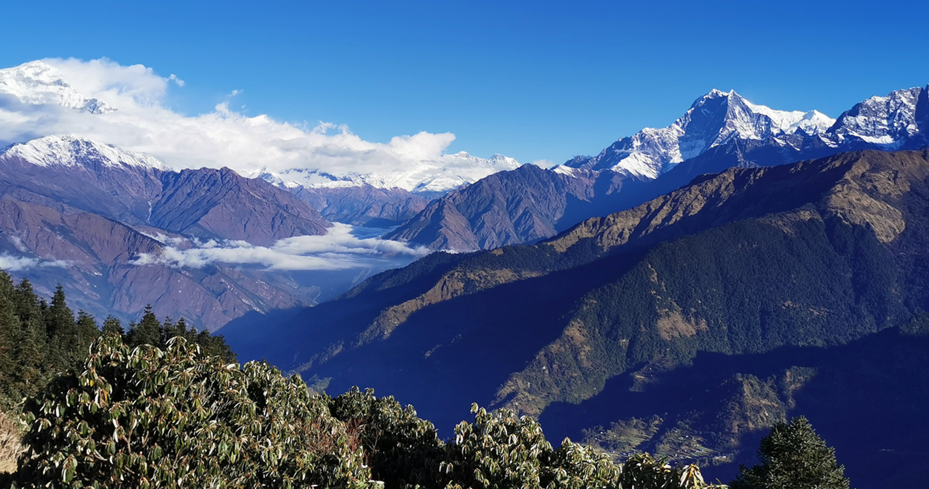 Vue entre Poon Hill et Mohare