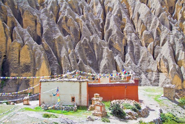 Nouveau monastère à Lori Gompa