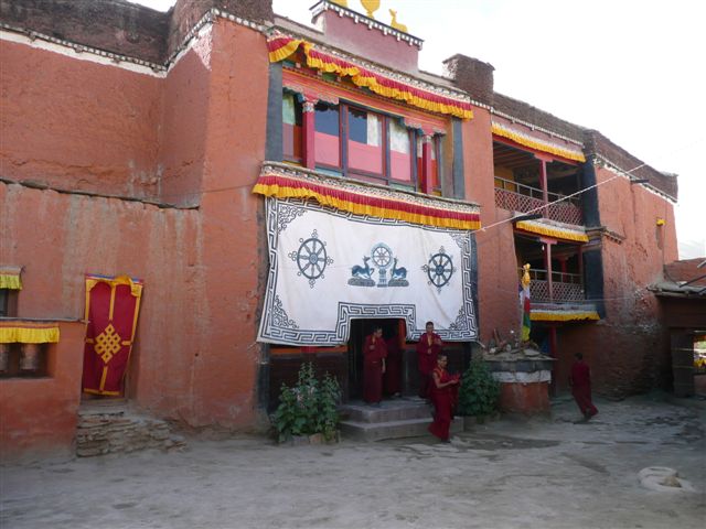 Entrée du monastère