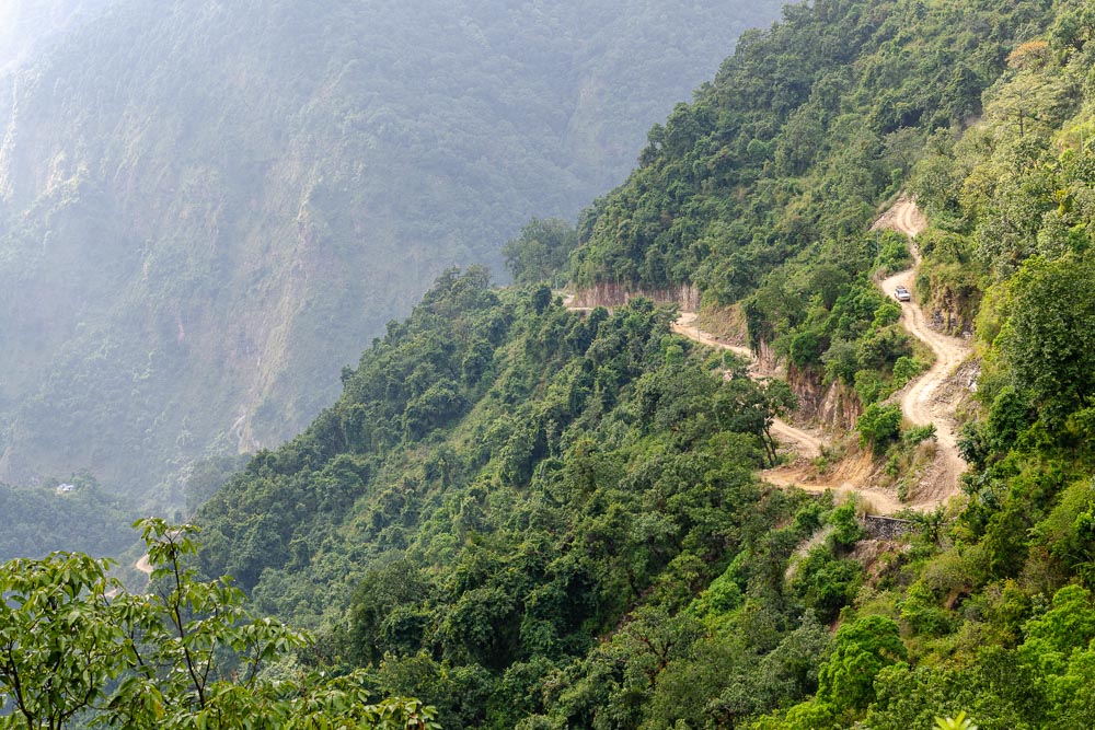 La route qui mène à Barpak - En route pour la vallée de Tsum