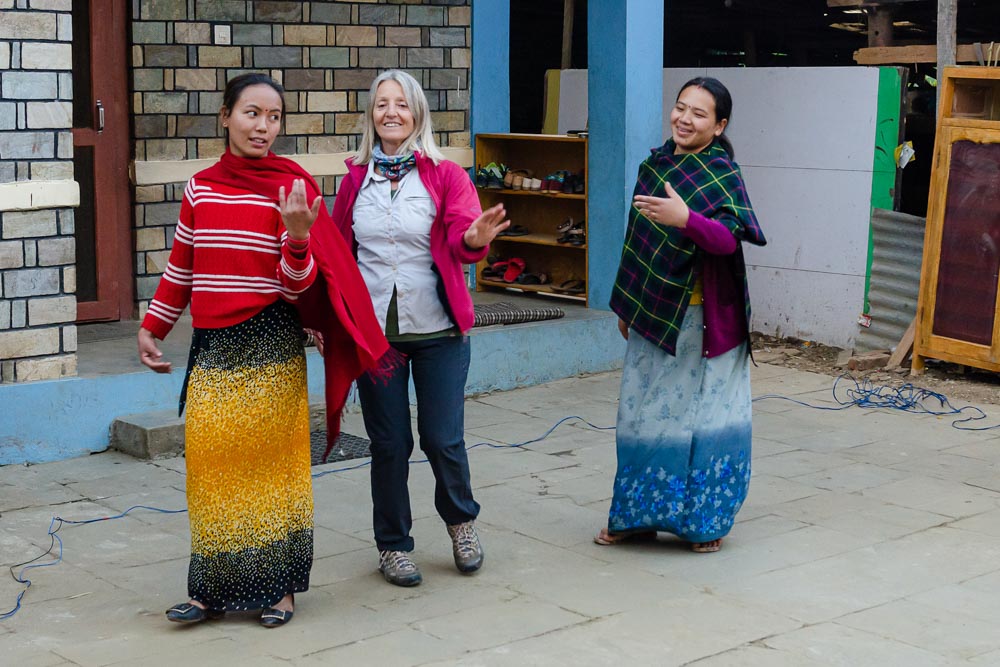 Initiation aux danses népalaises - En route pour la vallée de Tsum