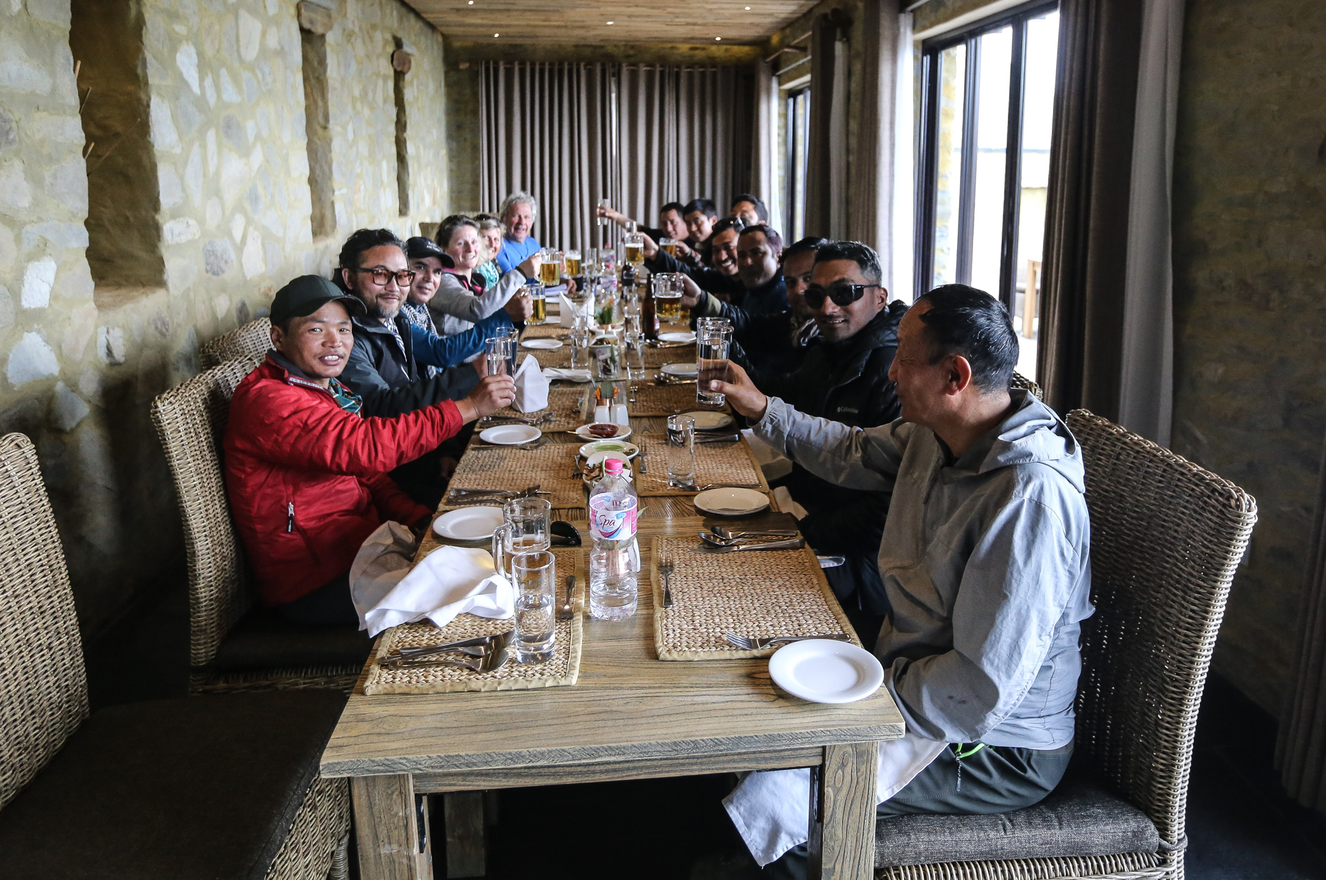 Un magnifique repas est servi au Sarangkot Mountain Lodge