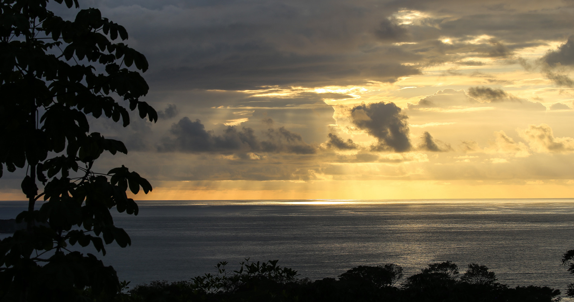 Coucher de soleil sur le Pacifique