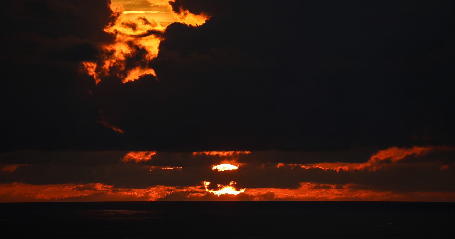 Coucher de soleil sur le Pacifique