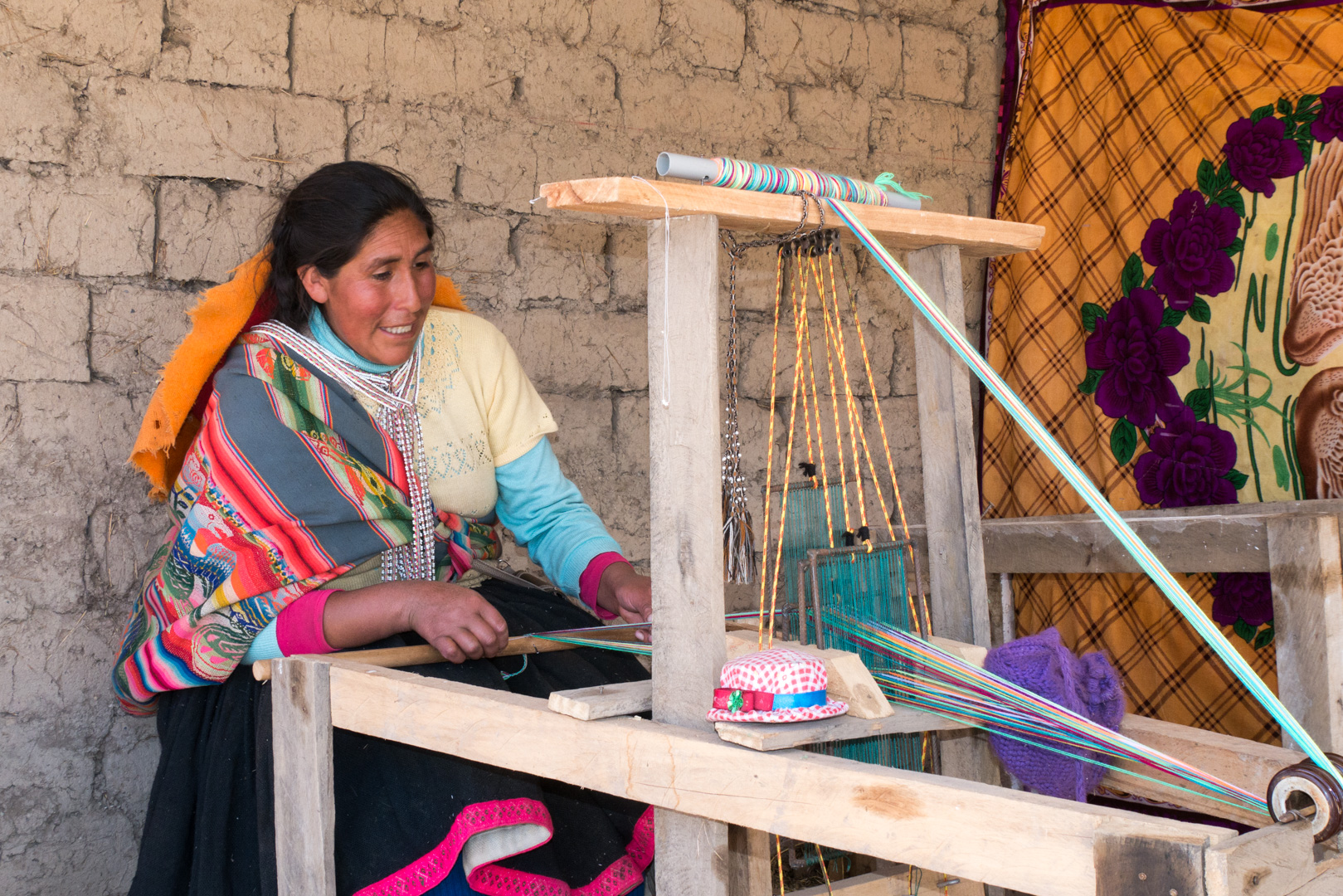 L'épouse de Pédro et son métier à tisser - De Cusco à Tinki, trek > Upis