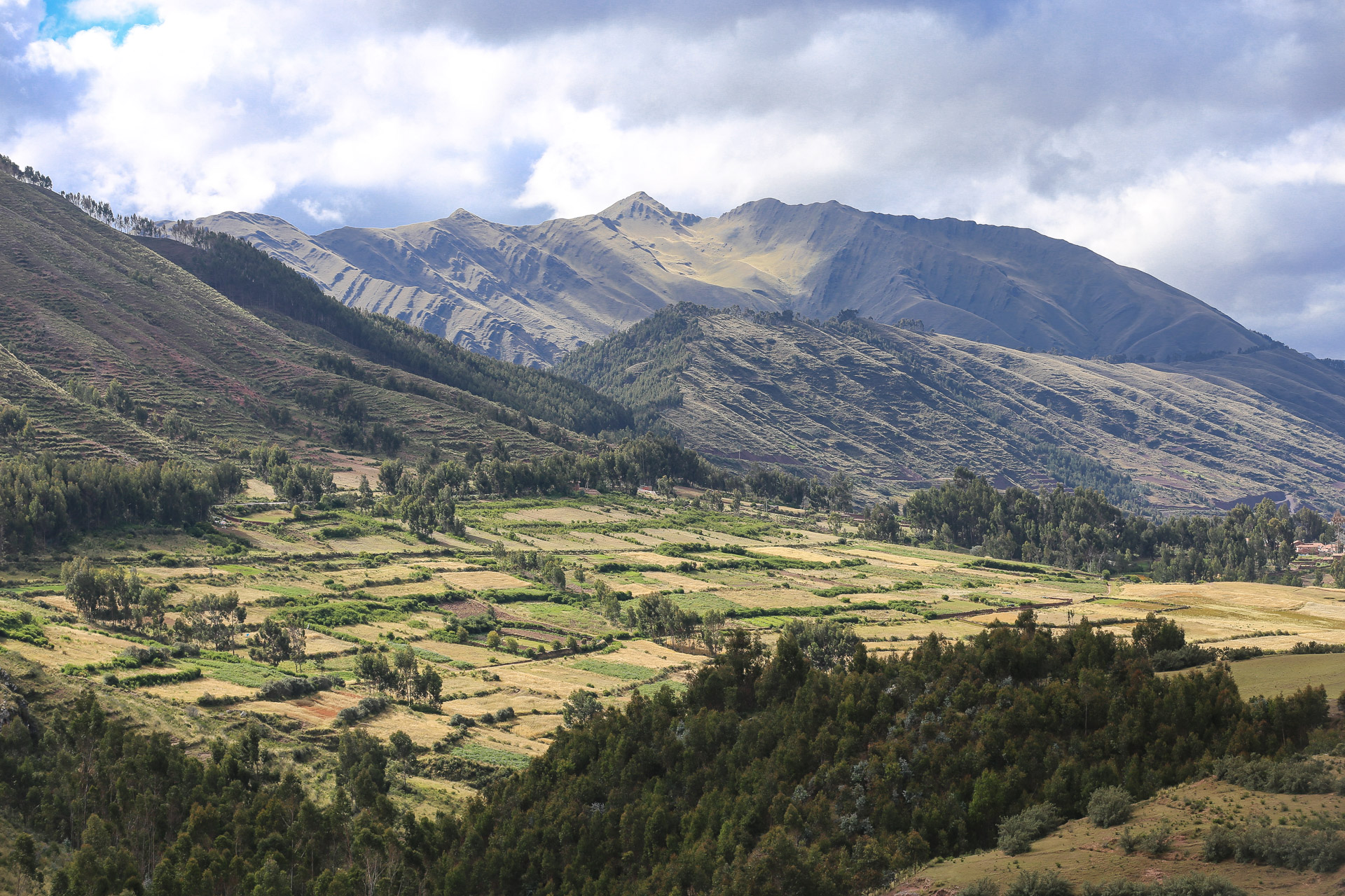 Vue sur la campagne depuis le sommet de Puca Pucara - Cusco et sa campagne