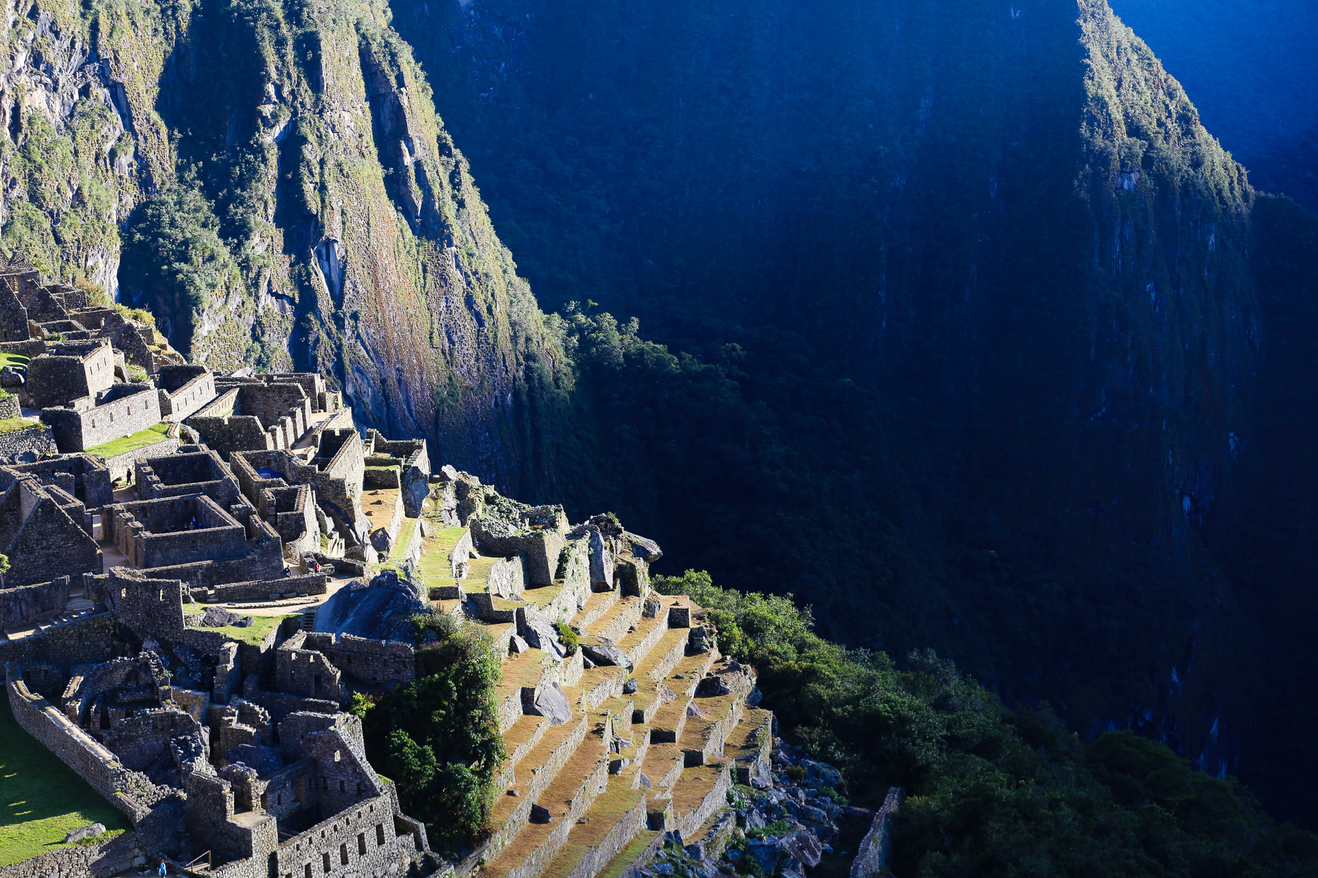 Premiers rayons de soleil sur le Machu Picchu - Machu Picchu