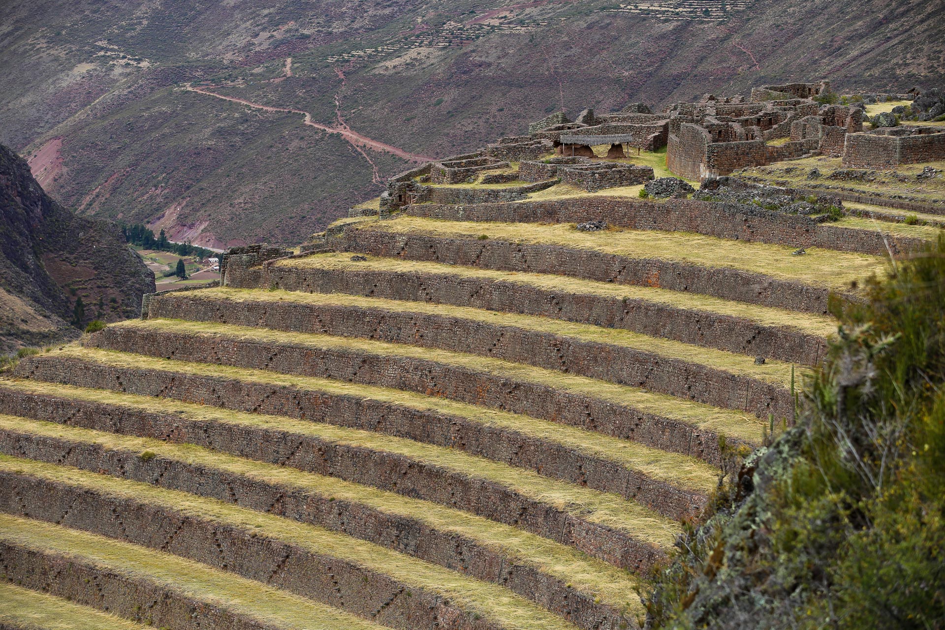 Terrasses reliées par des escaliers volants - Pisac