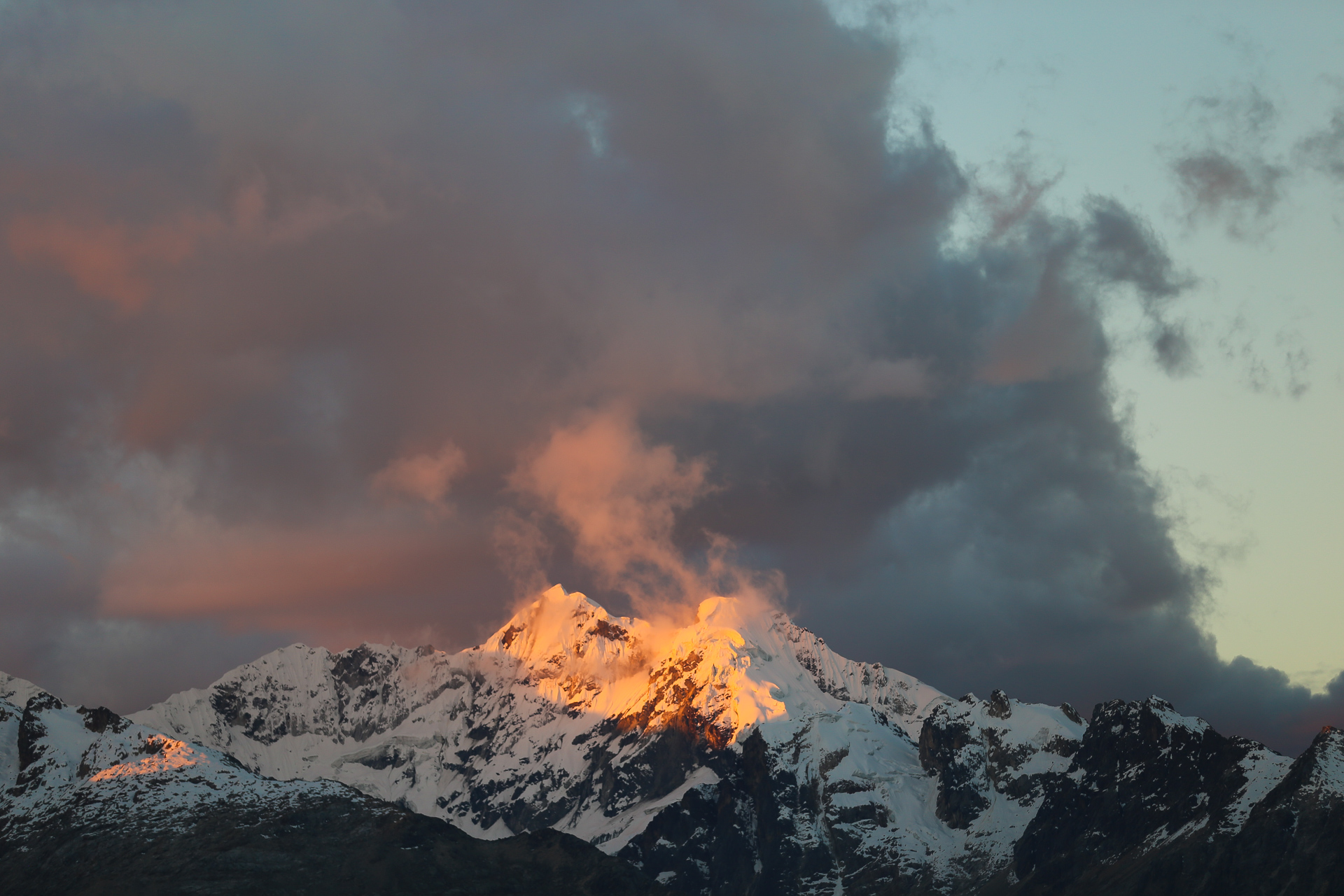 Le Nevado Jenhuaracra (5682m), sommet le plus au sud de la Cordillère Blanche - De Cusco à Huaraz