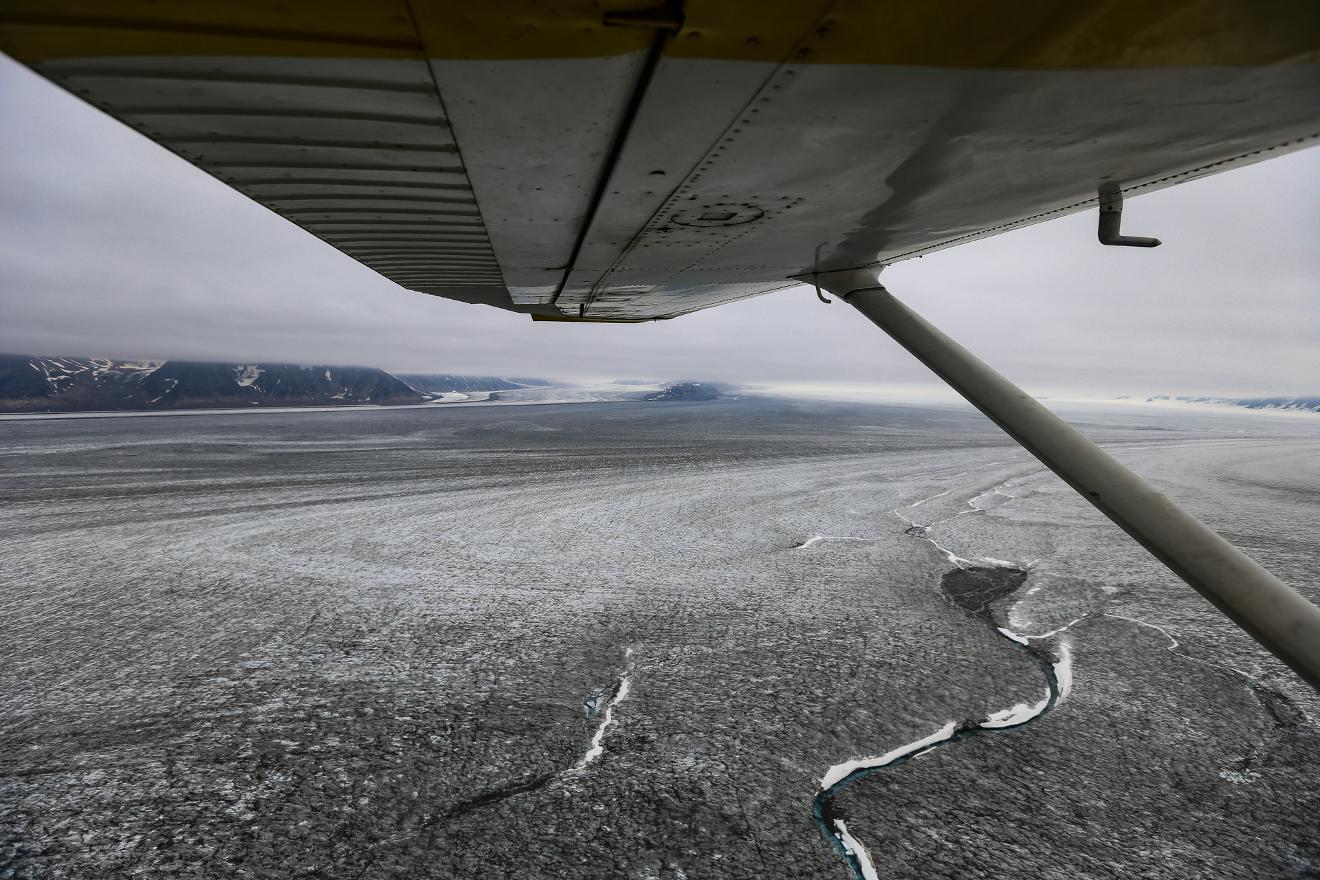 Approche de Bagley Icefiled, l’un des plus grands de la Terre