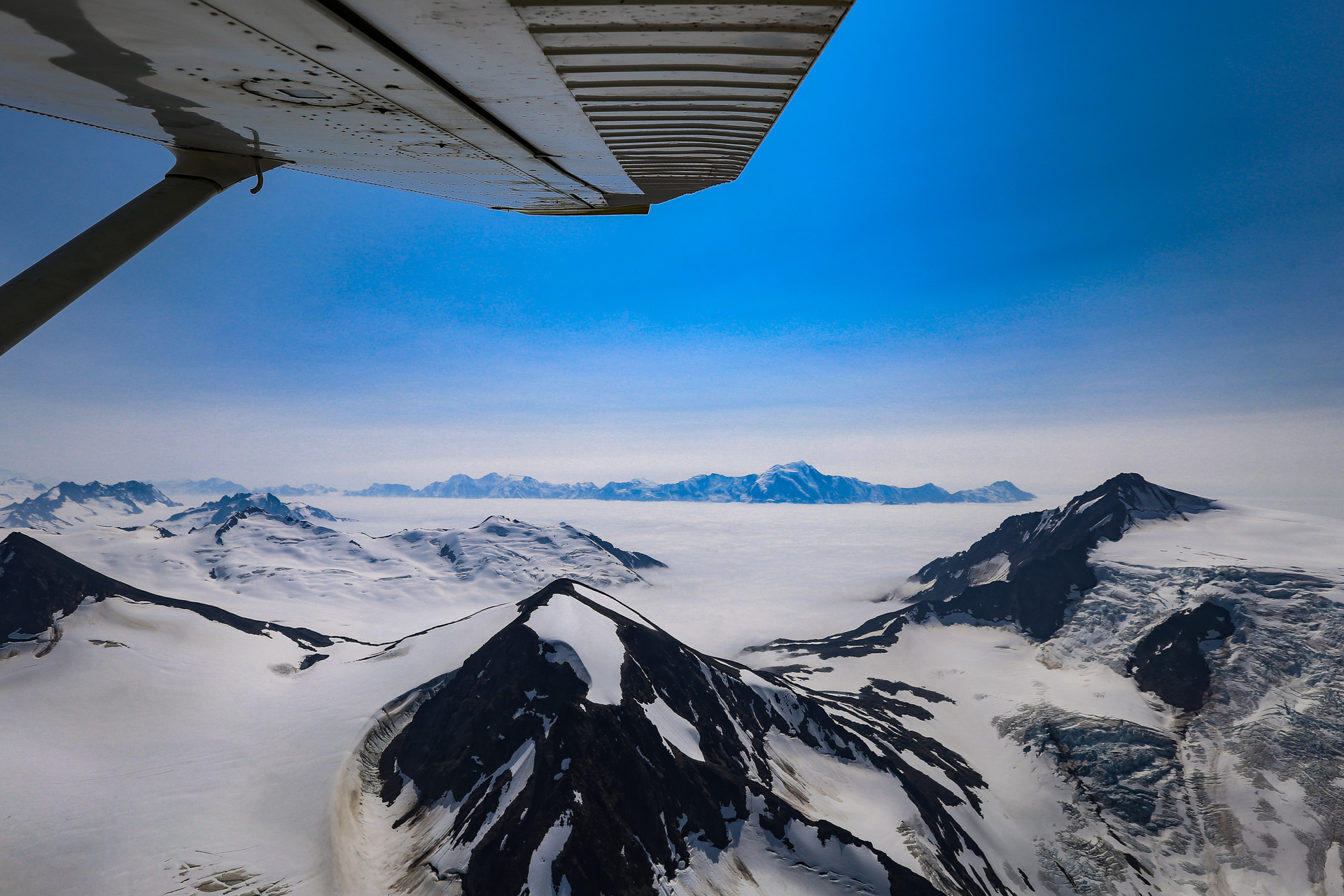 Au loin st Elias