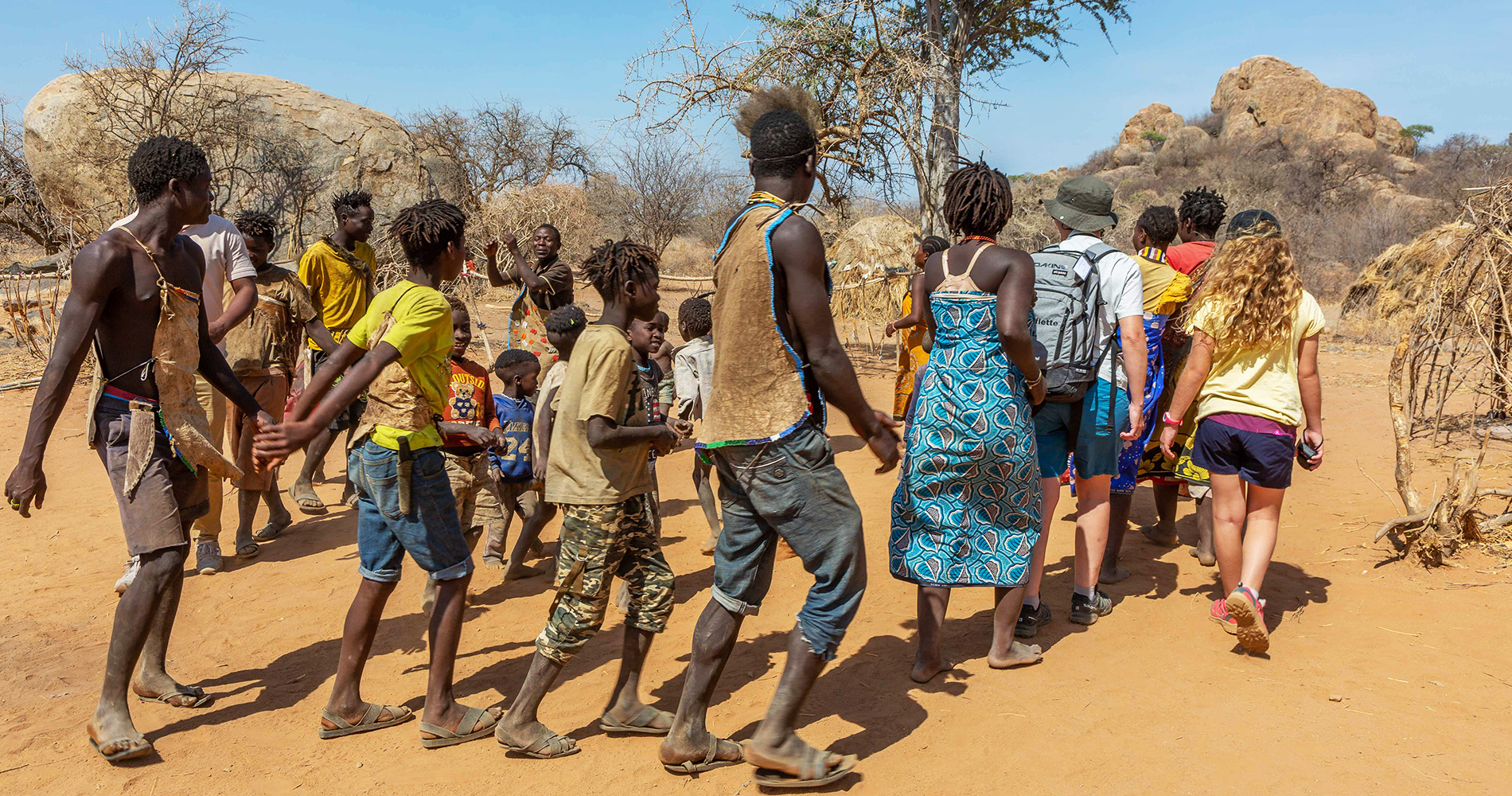 Danse avec les Hadzabe